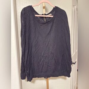 Elegant Black Women's Sweatshirt